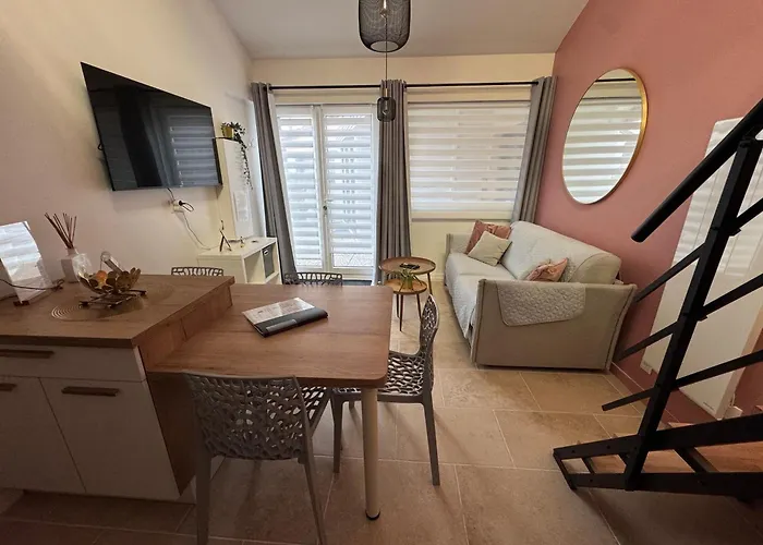 Daire Le Nid Montois, 50m De La De La Baigneuse