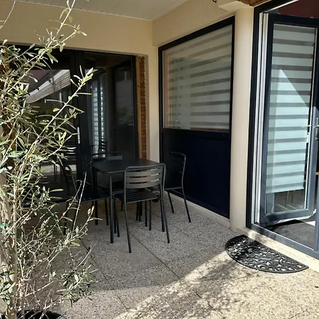 Apartment Le Nid Montois, 50m De La De La Baigneuse *