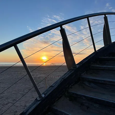 Le Nid Montois, 50m De La De La Baigneuse アパート